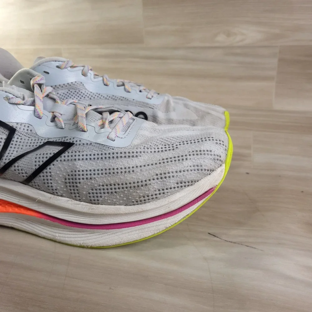 New Balance FuelCell SuperComp Trainer v2 Women 13.5 White Running Shoes MRCXLW3